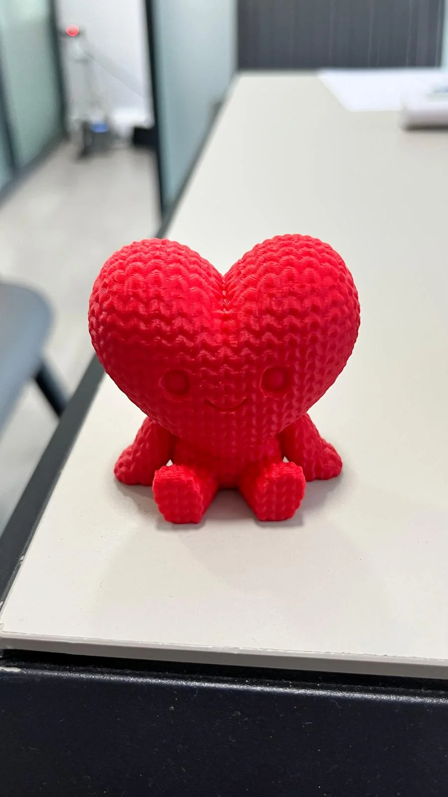 ÖRGÜ GÖRÜNÜMLÜ DEKORATİF 3D OTURAN KALP FİGÜRÜ