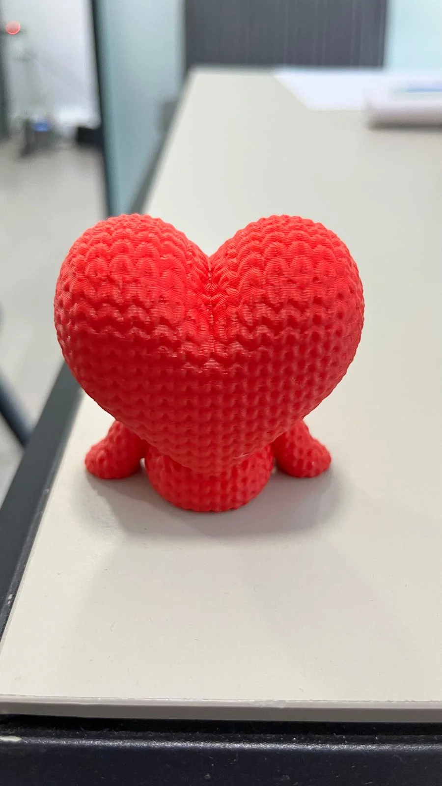 ÖRGÜ GÖRÜNÜMLÜ DEKORATİF 3D OTURAN KALP FİGÜRÜ