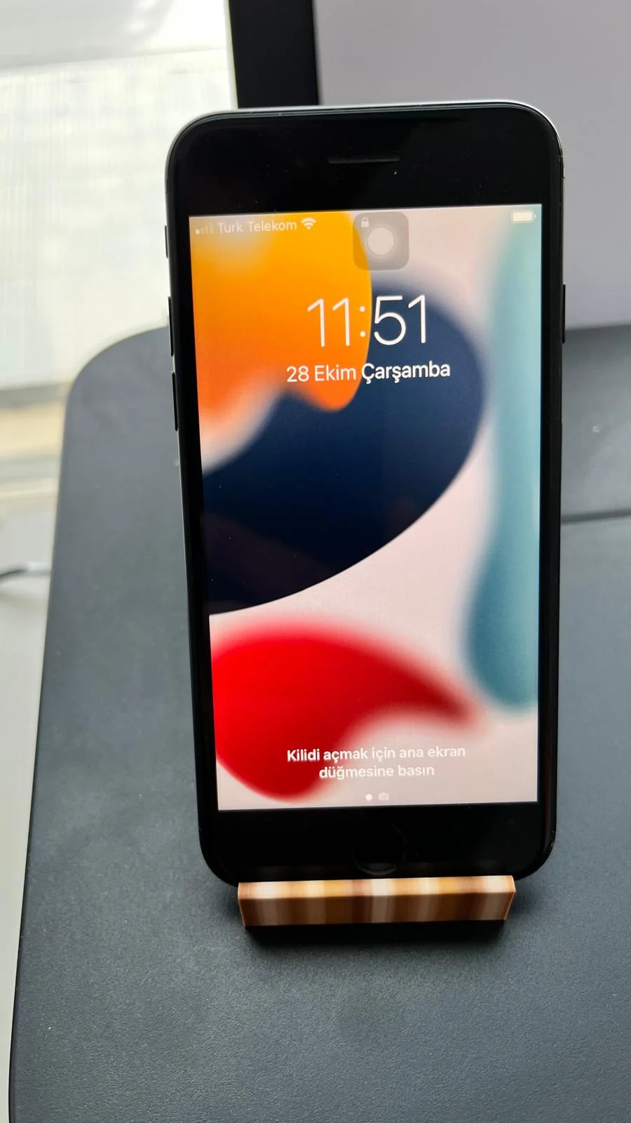 Minimalist Telefon Tutacağı 3D