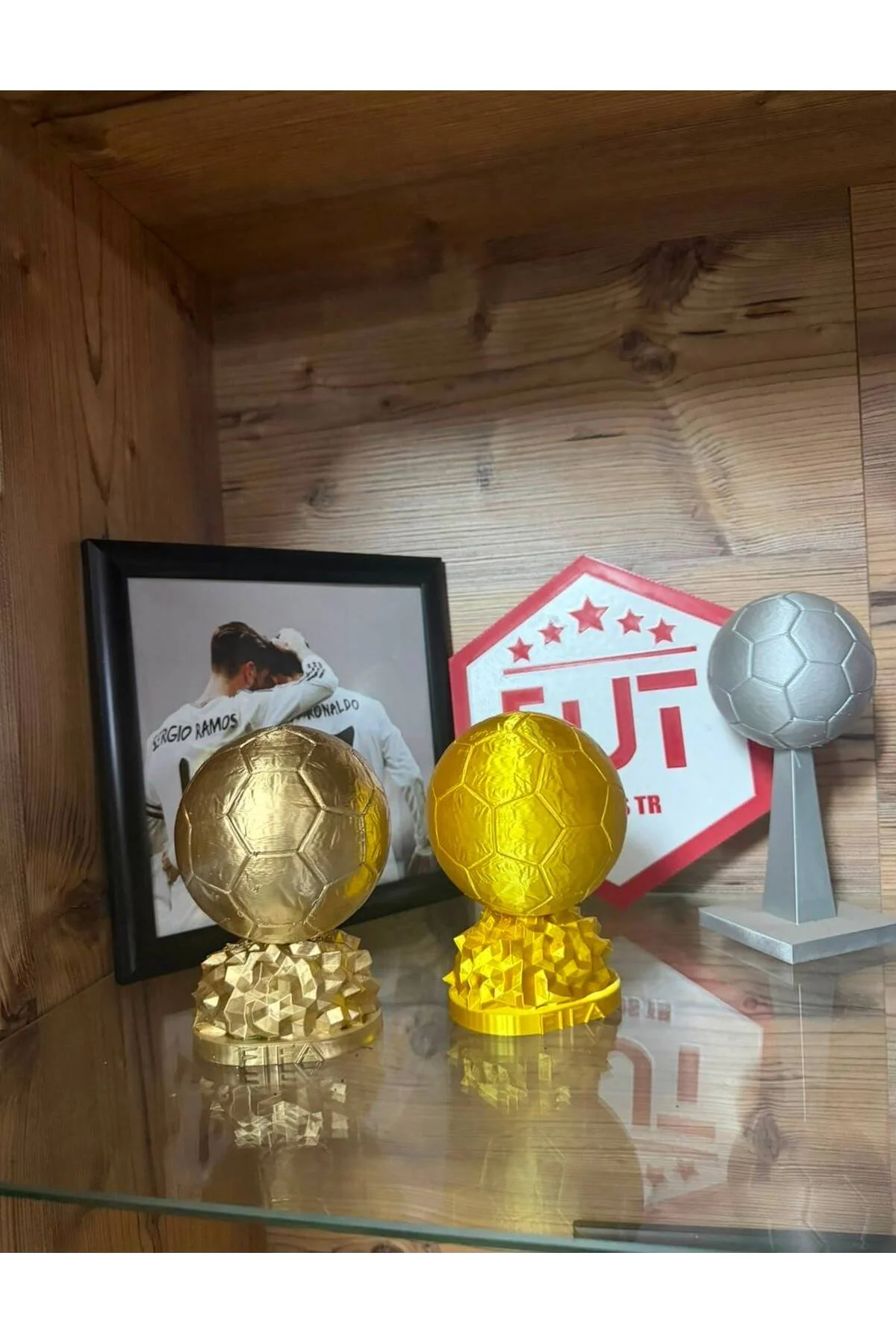 Ball On D’or Futbolcu Ödülü Dev Boy